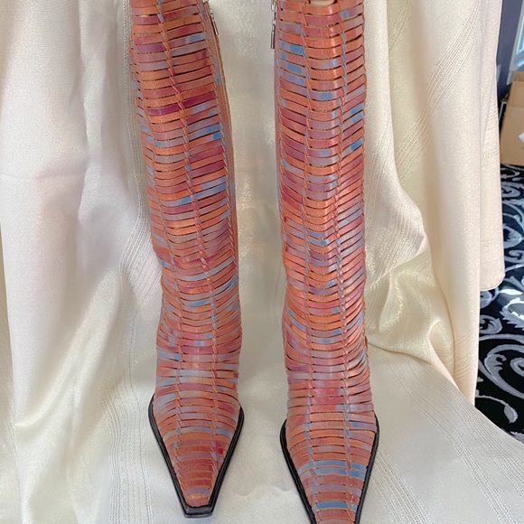 Gorgeous Mikala Leather Boots, Never Worn - Picture 2 of 6